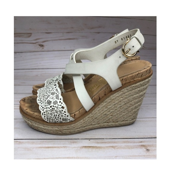 Salvatore Ferragamo White Leather Scalloped Wedge Espadrilles Sz 6 - Picture 2 of 14